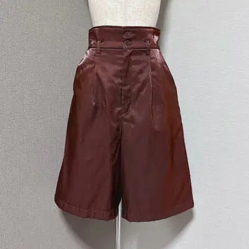 미스틱 메탈릭 하프 팬츠 브라운