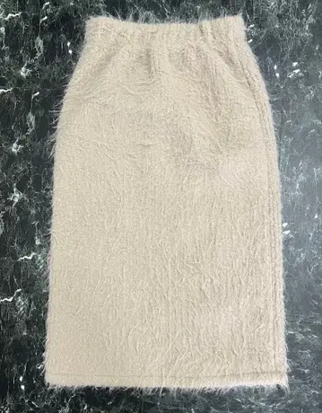 로즈버드 샤기 니트 백 지퍼 스커트