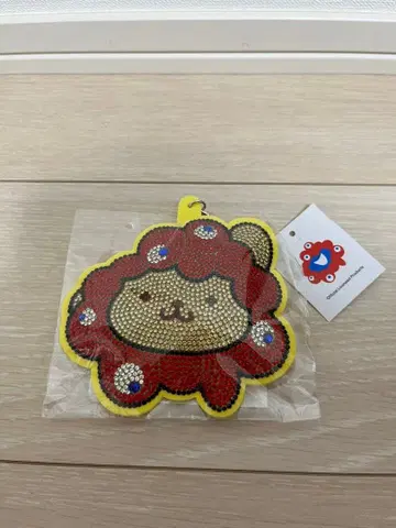 [미야쿠미야쿠 x 폼폼푸딩] 반짝반짝 키링 큐빅