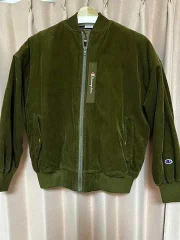 [ 새상품급 ] Champion 패딩 자켓 M 사이즈