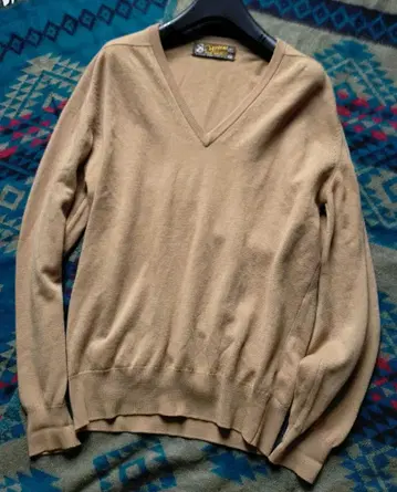 존 스메들리 JOHN SMEDLEY 메리노울 V넥 스웨터