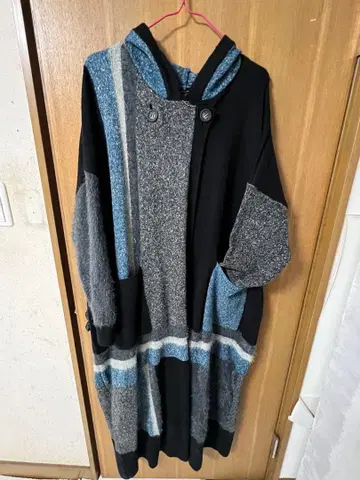 KOMAKU 후드 부착 가디건