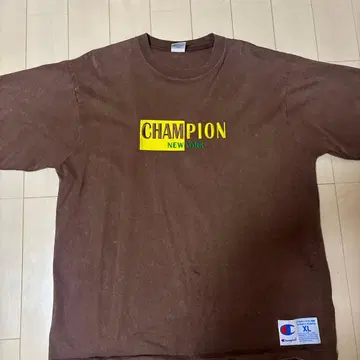 Champion 브라운 T셔츠 XL 사이즈 NEW YORK