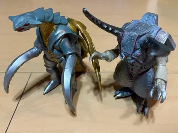 [99년산] 울트라맨 가이아 엔잔 바지리스 2체 세트