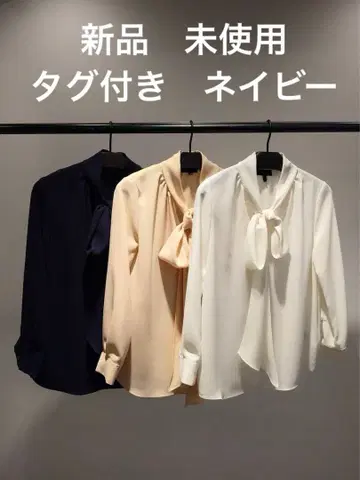 새상품 미사용 택 포함 네이비 보타이 블라우스