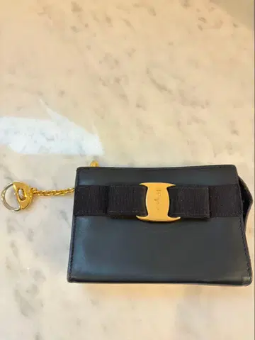 페라가모 파우치