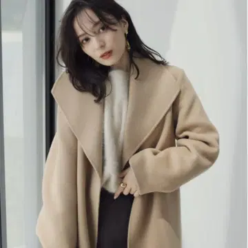 아뉴앙스 라쿤 보트넥 니트 풀오버