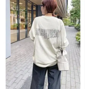 새상품급 가먼트 다이 로고 맨투맨 튜닉 원피스 내추럴