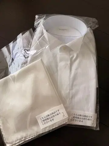 화이트 드레스 셔츠 손수건 세트 amtteliebe