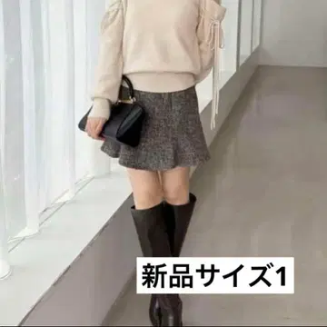 [택 포함 새상품] SNIDEL 스나이델 헴플레아스카 숏 팬츠