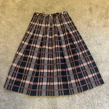 [ 새상품급 ] 레리안 체크 무늬 플레어 스커트 7호 일본제 네이비 계열