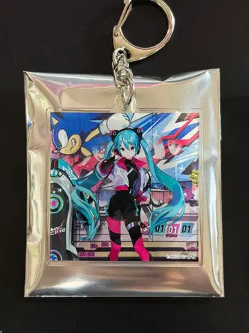 소닉 레이싱 크로스월드 x 하츠네 미쿠 CD 자켓 키링