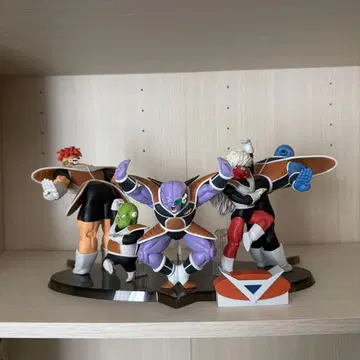 드래곤볼 피규어 동상