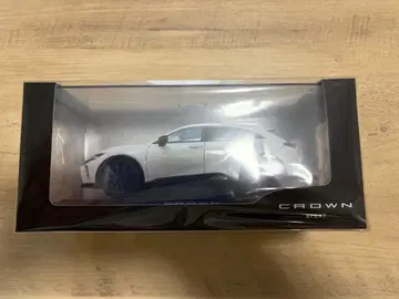 크라운 스포츠 프레셔스 화이트 펄 컬러 샘플