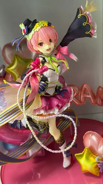 라무 -아이돌Ver- 1/7 스케일 피규어