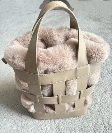 Mila Owen 에코 퍼 버킷 백 퍼 백