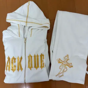 BLACK QUEEN 셋업 화이트 악라갸루 골드