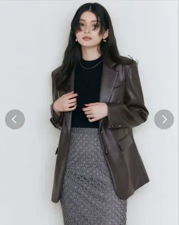 MURUA 다크 브라운 자켓