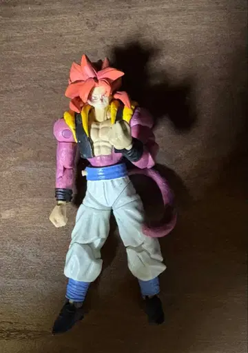 오지터 4 가동식 피규어