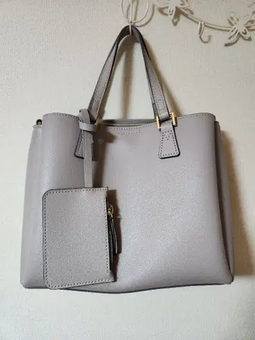 GLACIER 그레이 핸드백 파우치 포함