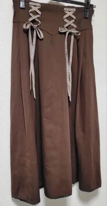 미사용 새상품 메종 드 플뢰르 브라운 플레어 스커트 레이스업