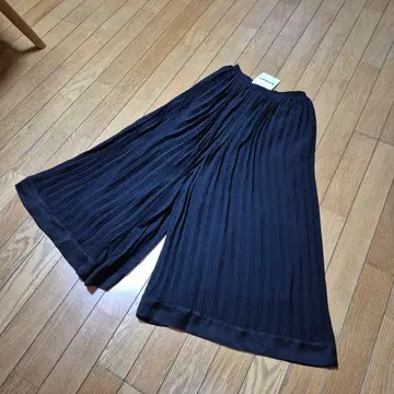 택 포함 새상품 gomme 플리츠 와이드 팬츠 M 사이즈