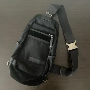 블랙 슬링백 나일론제