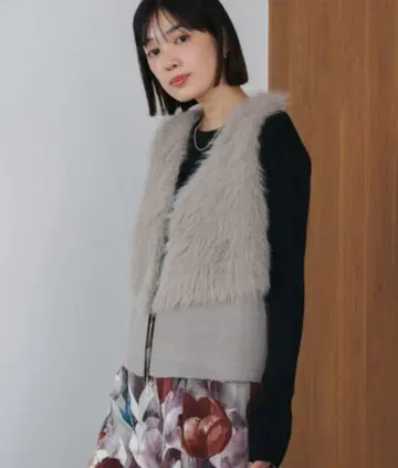 Bou Jeloud 퍼 콤비 니트 베스트 [ 택 포함 새상품 ]