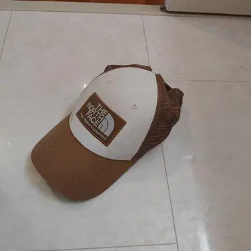 THE NORTH FACE 메쉬 캡 화이트/브라운