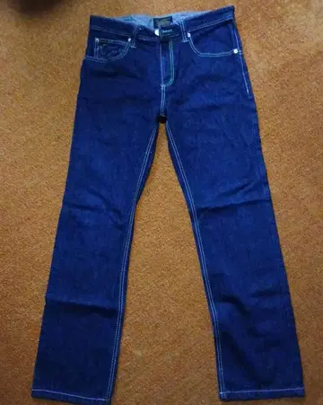 다크 네이비 스트레이트 핏 데님