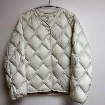 유니클로 울트라 라이트 다운 릴랙스 자켓 화이트 S