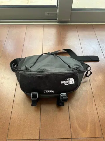 THE NORTH FACE TERRA 바디백