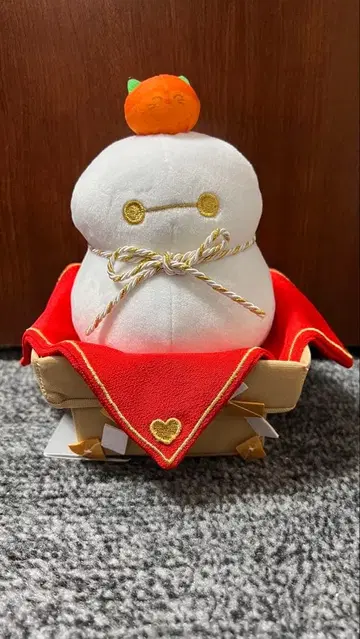 디즈니 스토어 베이맥스 봉제 인형 카가미모치 모찌 2025