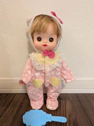 헬로키티 눈이 반짝이는 네네짱