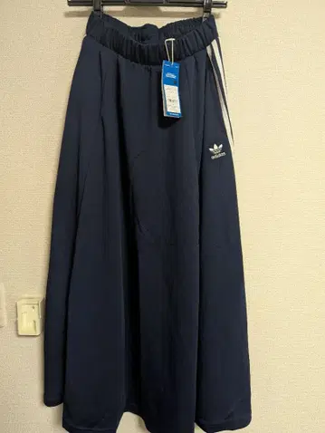 미사용 택 포함 adidas 롱 스커트 KON71