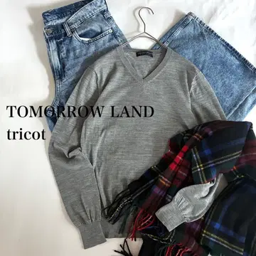 투모로우랜드 트리코 니트