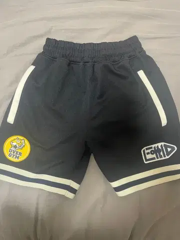 UVERworld 굿즈 블랙 숏팬츠