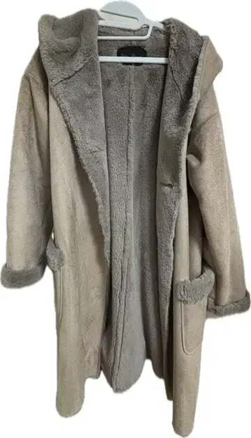 URBAN RESEARCH 후드 부착 베이지 인조 모피 롱 코트