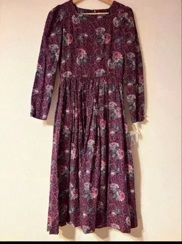 laura ashley 꽃무늬 롱 원피스 긴팔