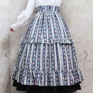 액시즈 스트라이프 로즈 패턴 스커트