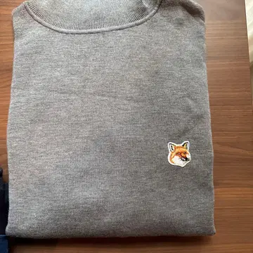 메종 키츠네 그레이 맨투맨