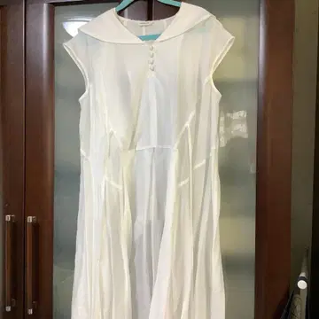 화이트 세일러 카라 슬리브리스 원피스