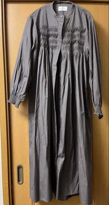 무목테키 그레이 긴팔 개더 셔츠 원피스