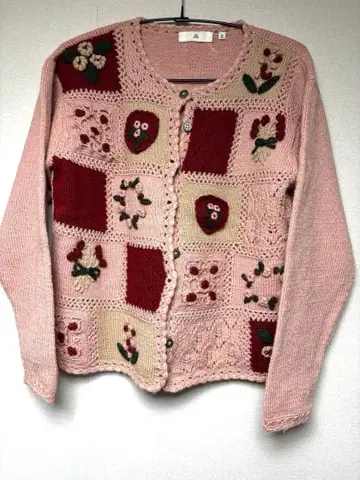 빈티지 패치워크풍 자수 니트 가디건