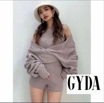 GYDA 암 개더 레이어드 니트 올인원 셋업