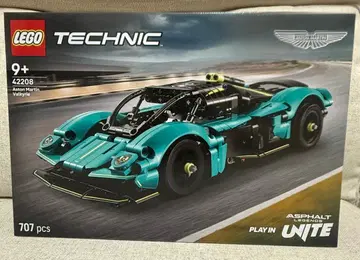 LEGO Technic Aston Martin Valkyrie 42208