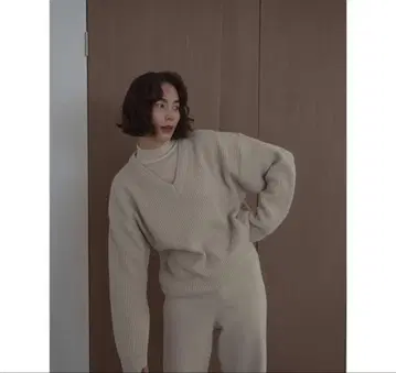 [ NOKCHA ] v넥 맨니쉬 니트 풀오버