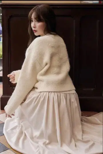 H Boa Logo Knit Pullover