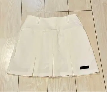 데상트 골프 플리츠 스커트