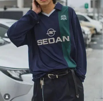 SEDAN 네이비/그린 긴팔 티셔츠 게임 셔츠 빔즈